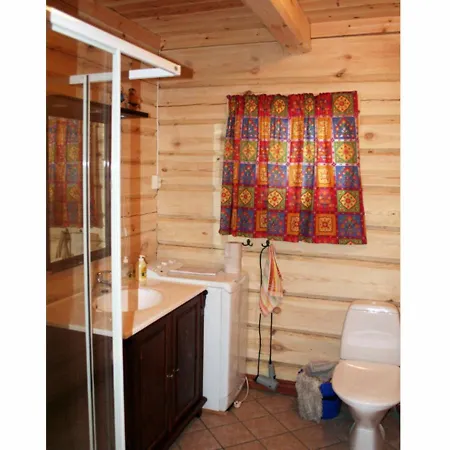 Three-bedroom Holiday In Aseral 2